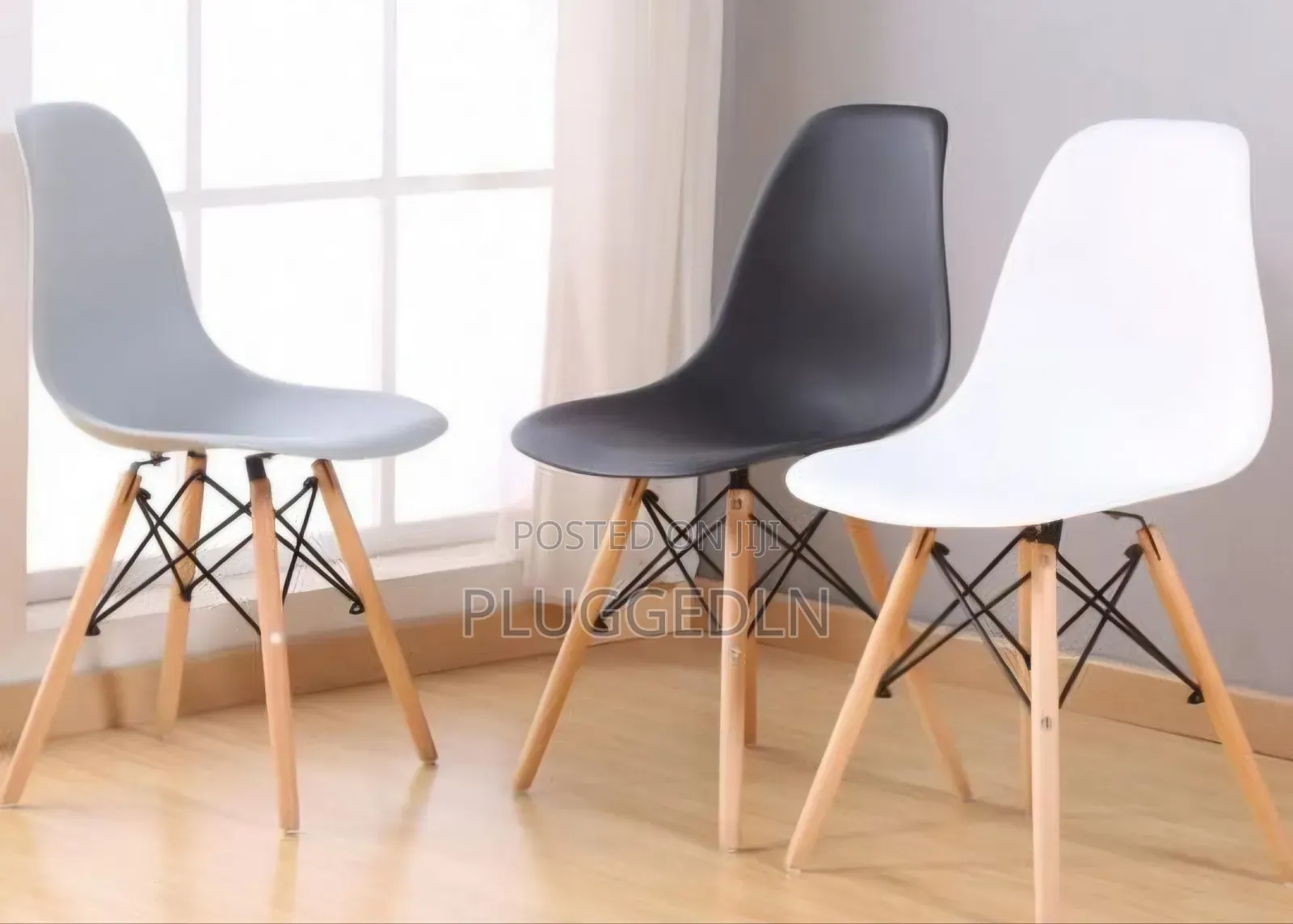 Eames Style Chair/ Seat