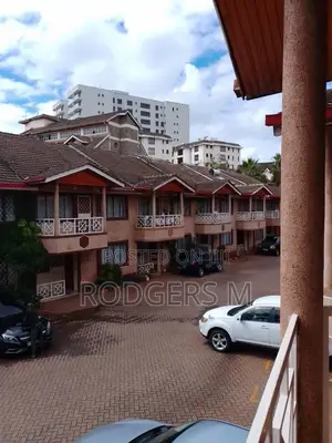 4bdrm Townhouse / Terrace in Kileleshwa for rent
