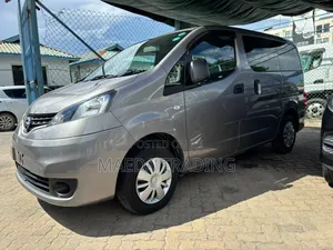 Nissan NV200 2019 Gray