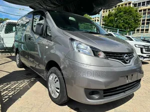 Nissan NV200 2019 Gray