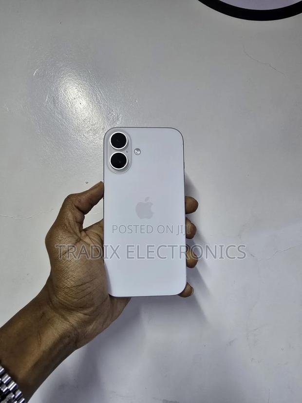 Apple iPhone 16 128 GB White