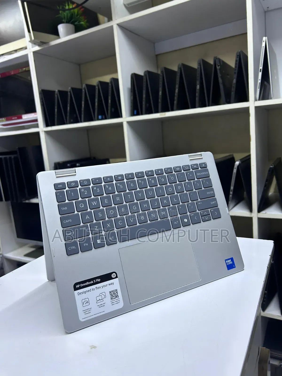 New Laptop HP OmniBook 5 Flip 14-fp0023dx 16GB Intel Core i7 SSD 512GB