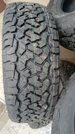 215/65r16 Cf1100 Comforser