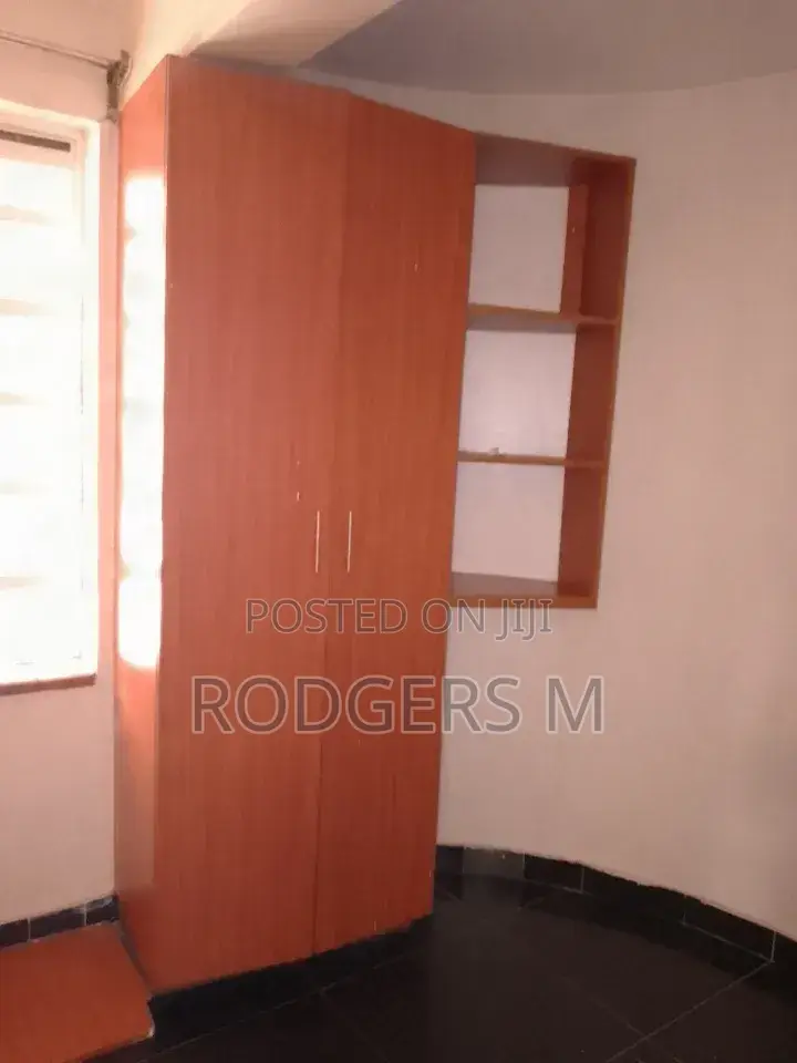 1bdrm Apartment in Valley Arcade for rent