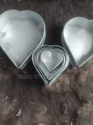 Baking Tins for Queen Cake/Heart