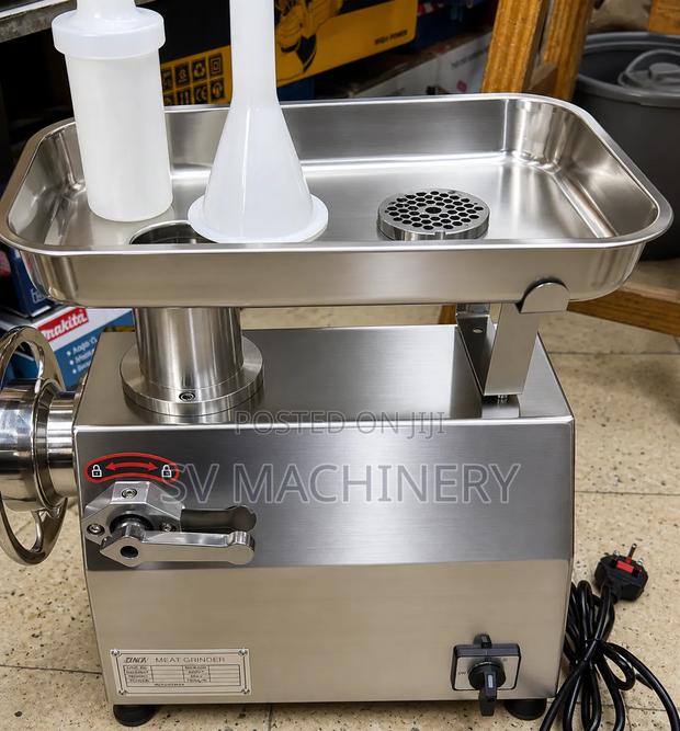 Heavy Duty M22 Meat Mincer With Reverse - main view