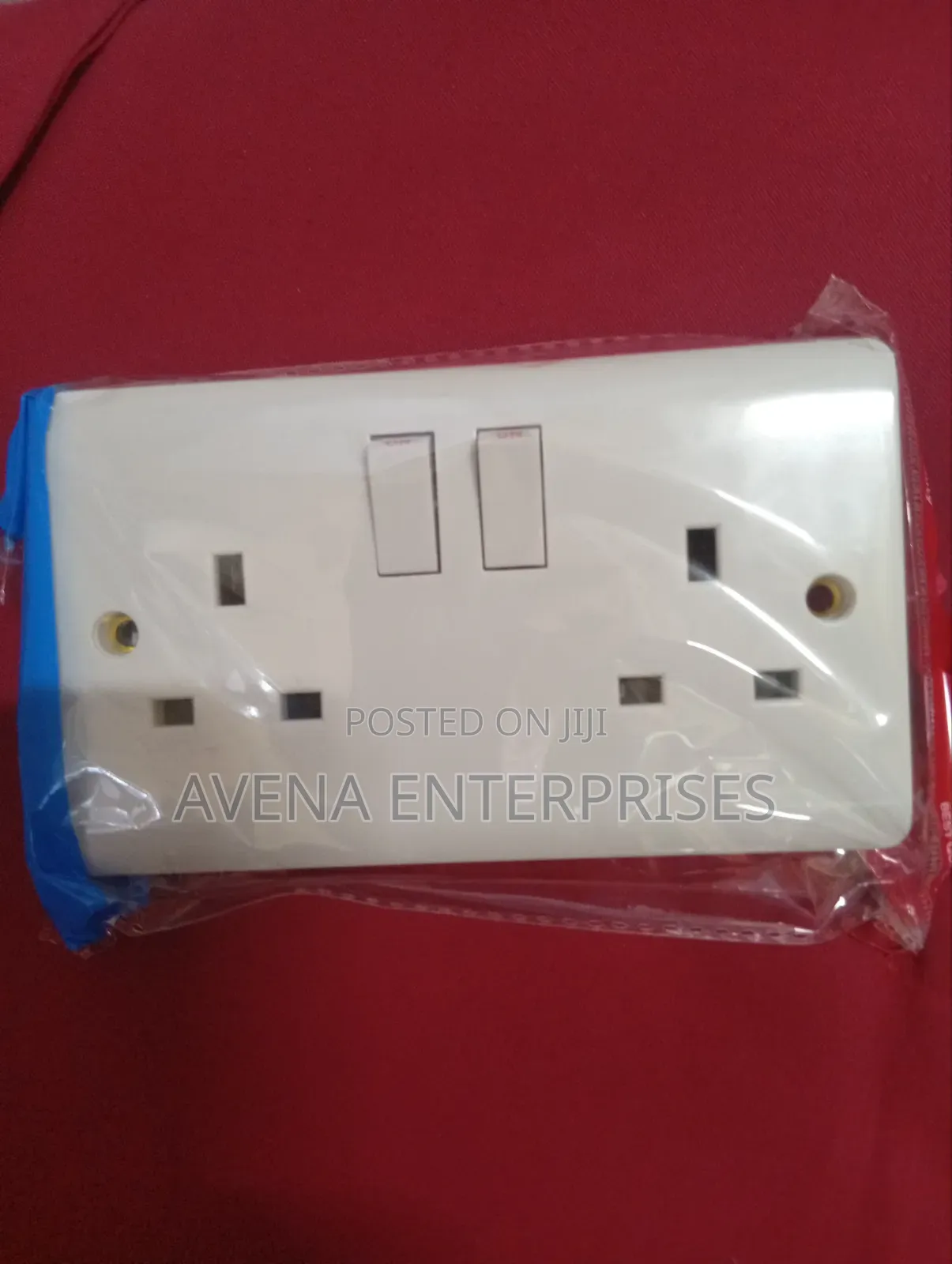 Twin Socket