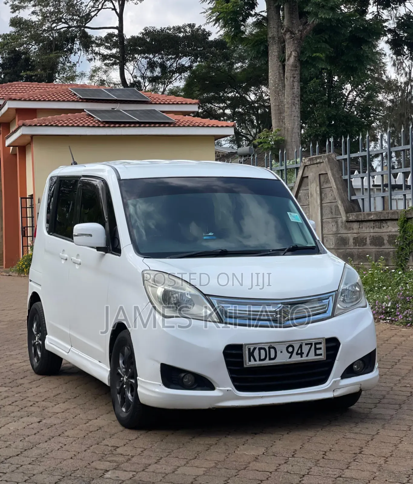 Suzuki Solio 2014 White