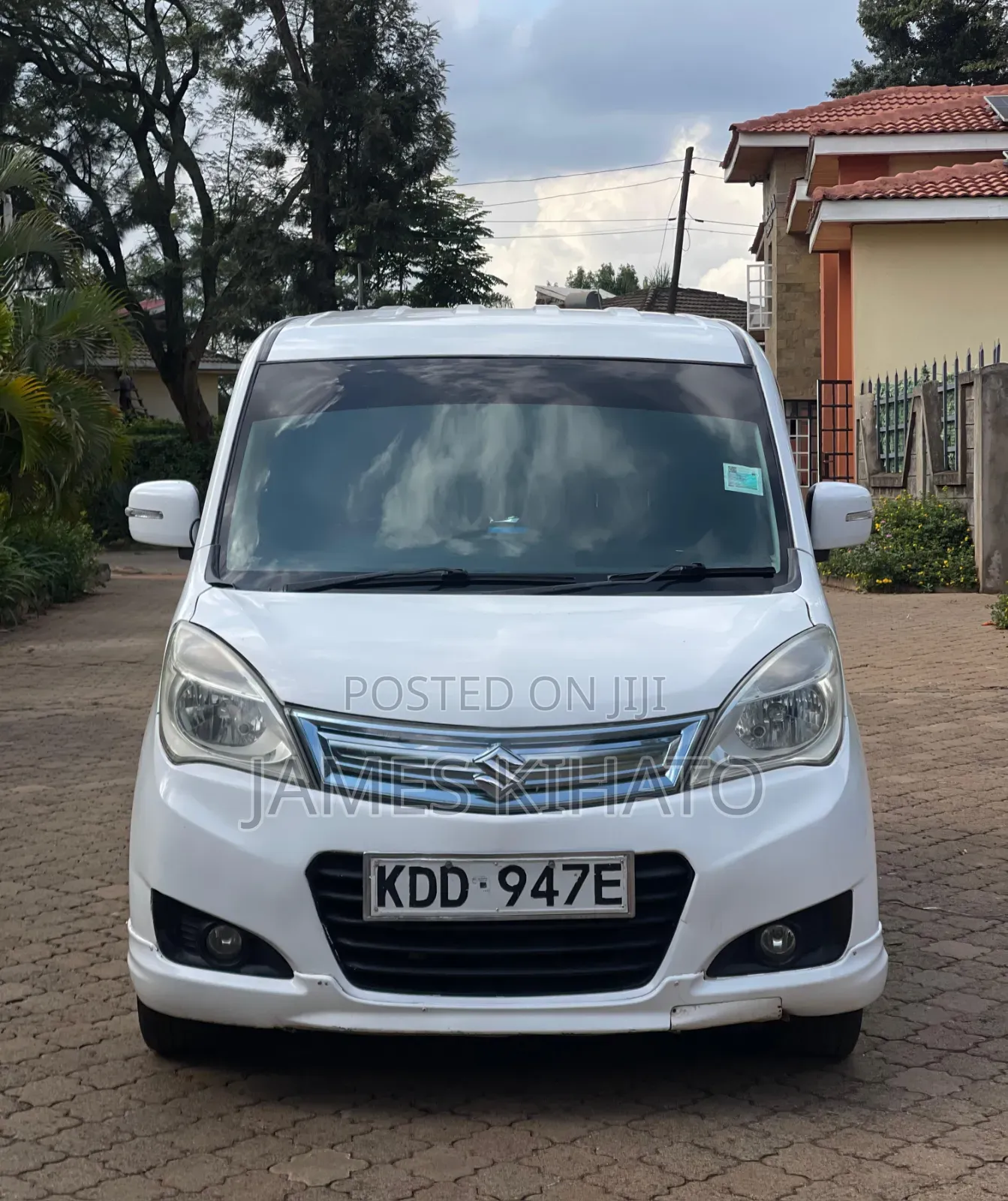 Suzuki Solio 2014 White
