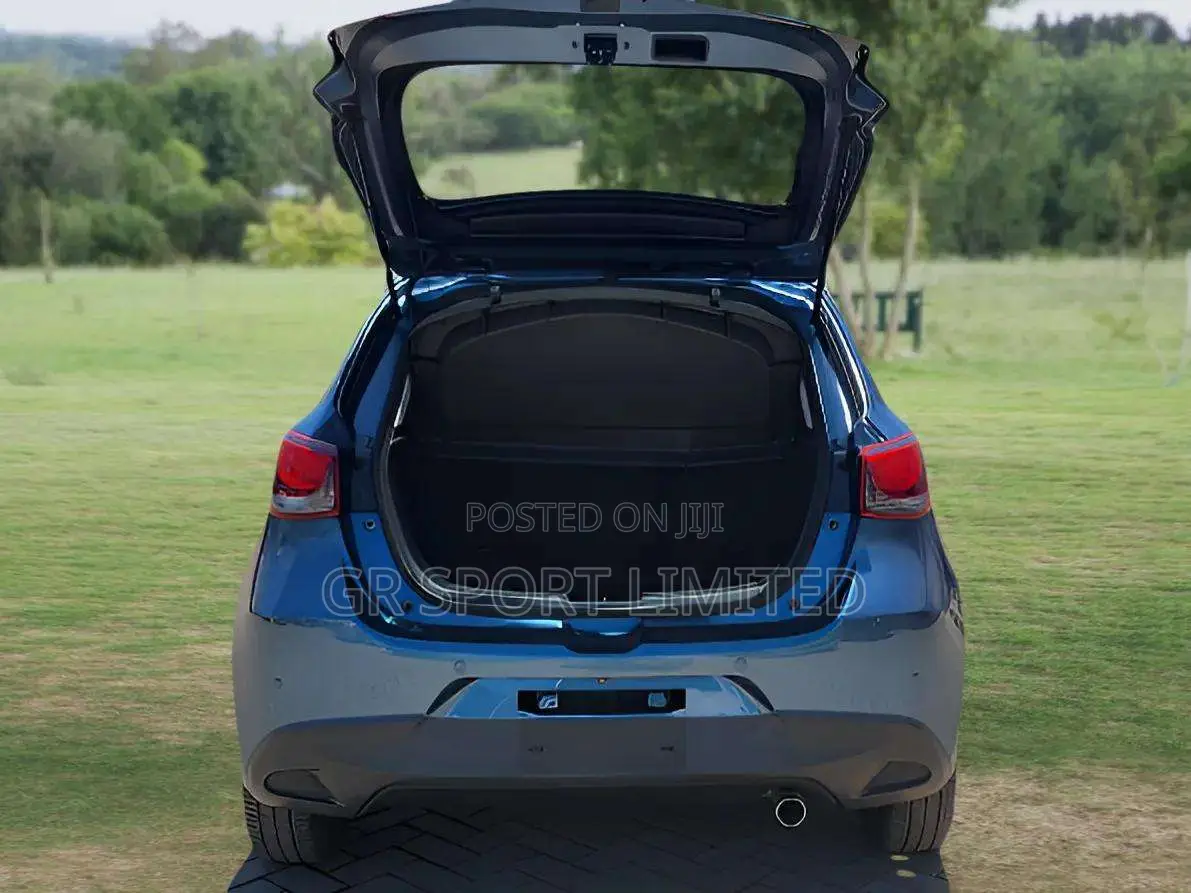 Mazda Demio 2019 Blue