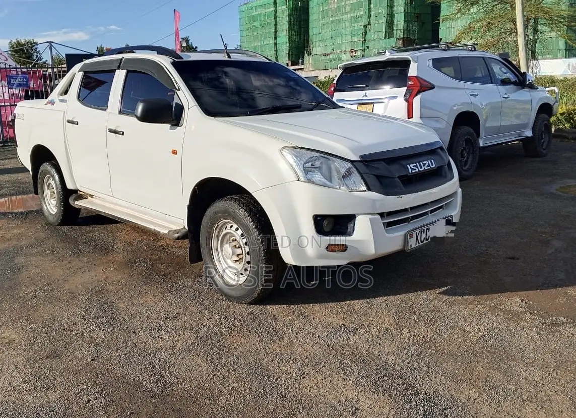 Isuzu D-MAX 2014 White