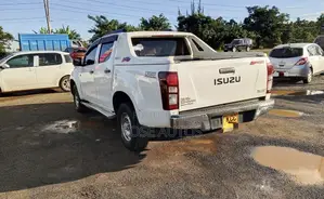 Isuzu D-MAX 2014 White