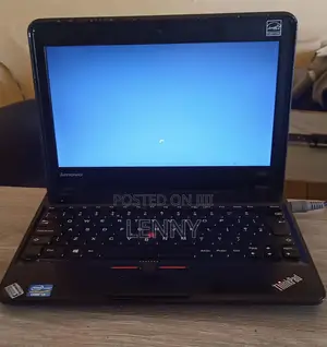 Laptop Lenovo ThinkPad X131e 4GB Intel Core i3 HDD 320GB