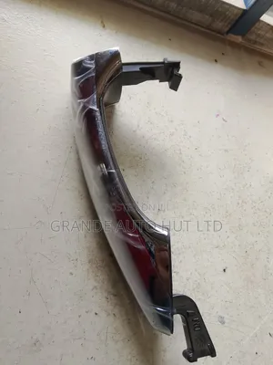 Rear Outer Door Handle Left Hyundai Santa Fe 2014 (Genuine)