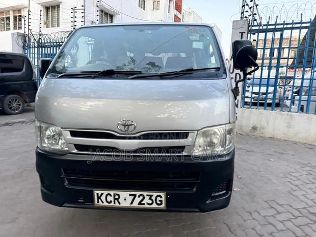Toyota HiAce 2012 Silver - thumbnail 4