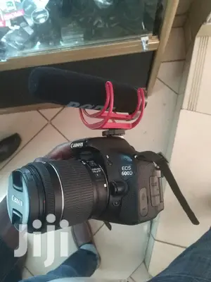 Canon 600D With Microphone