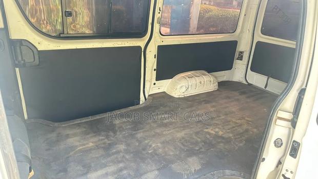 Toyota HiAce 2016 White - thumbnail 6