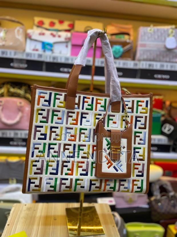 Classy Handbags for Sale - thumbnail 4