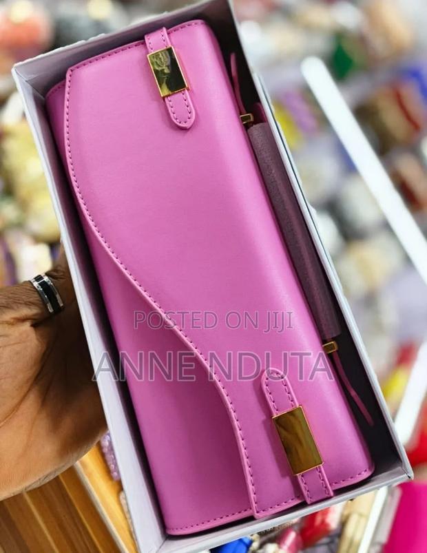 Classy Handbags for Sale - thumbnail 8