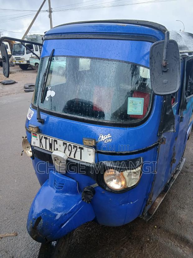 Piaggio Scooter 2022 Blue