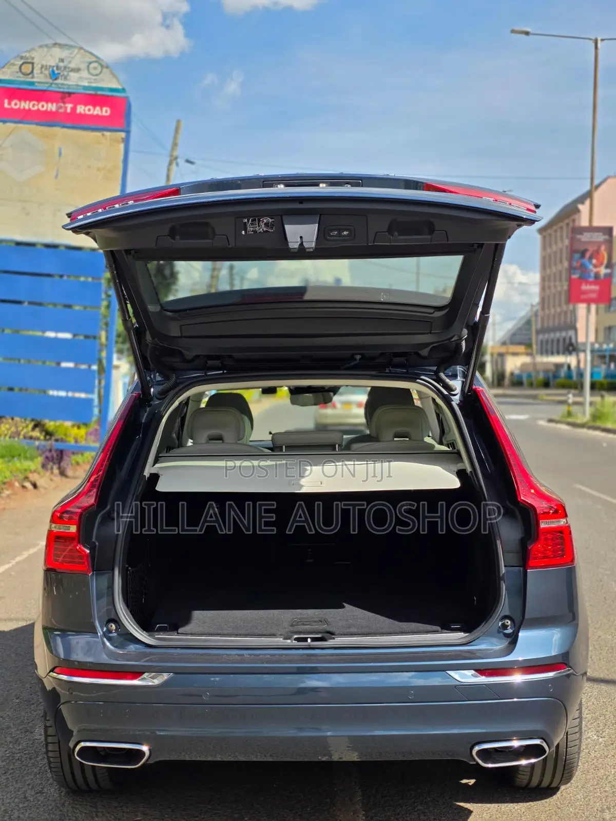 Volvo XC60 2019 Blue