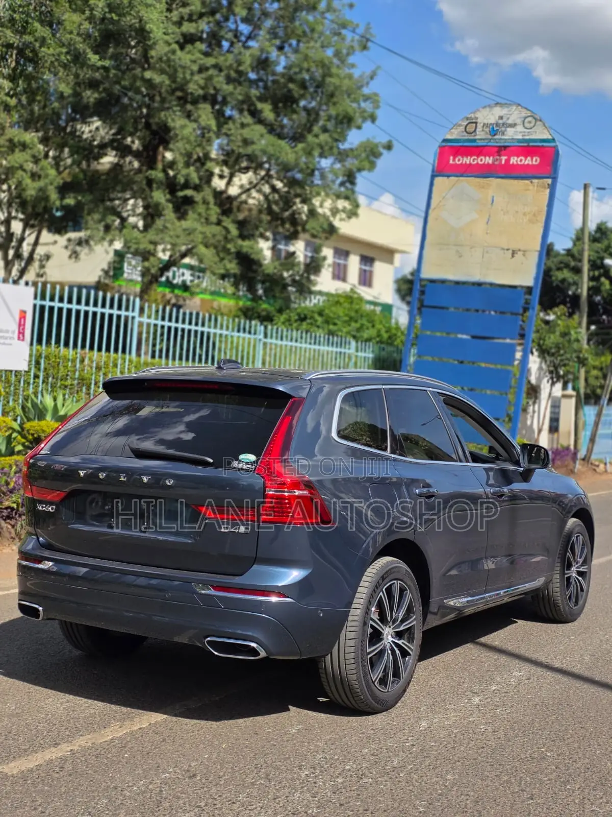 Volvo XC60 2019 Blue