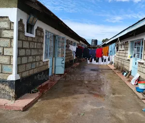 1bdrm Block of Flats in Thika Road Rentals, Racecourse for sale