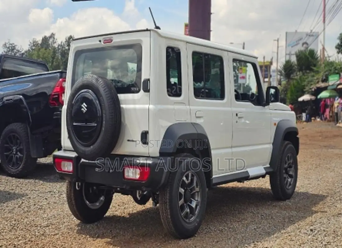 Suzuki Jimny 2025 White