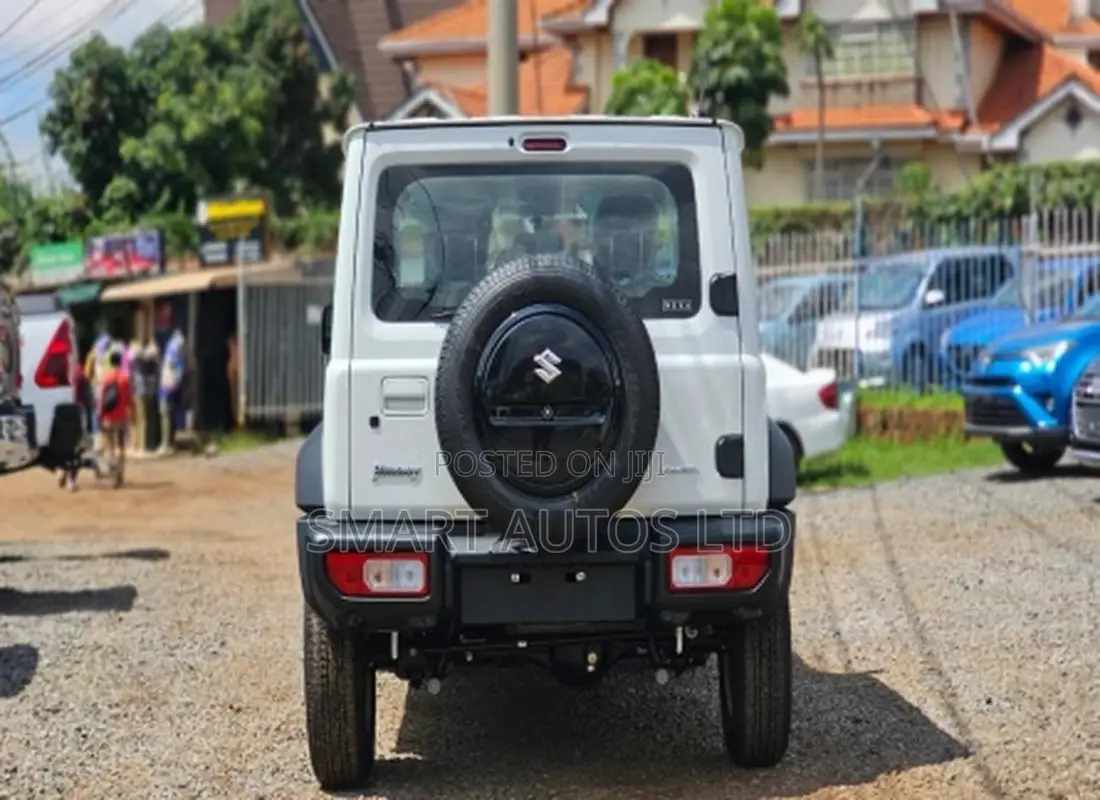 Suzuki Jimny 2025 White