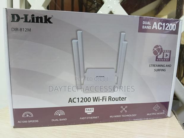 The D-Link Dir-812m Ac1200 Wi-Fi Router.