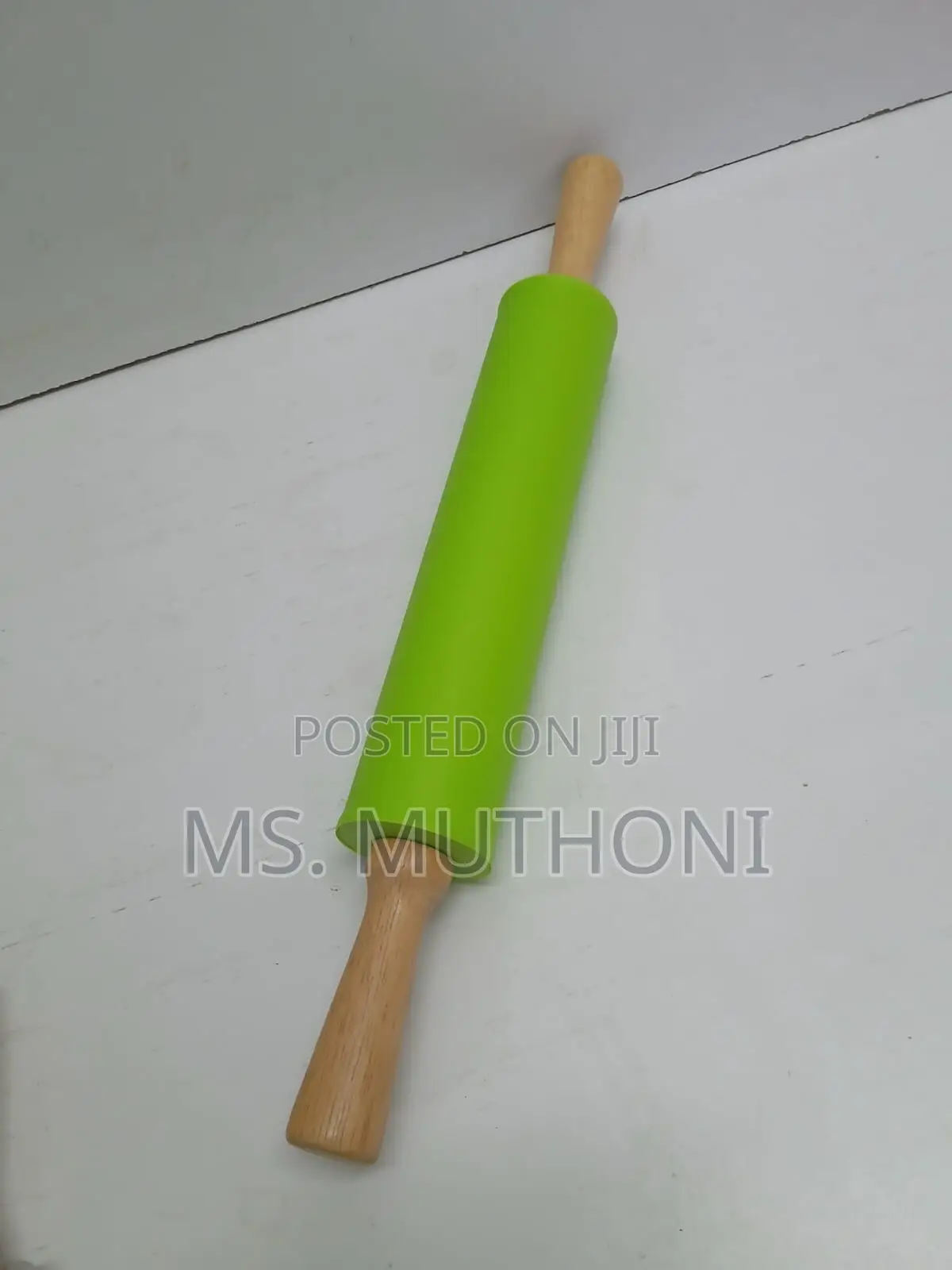 Pastry Dough Maker/Rolling Pin*