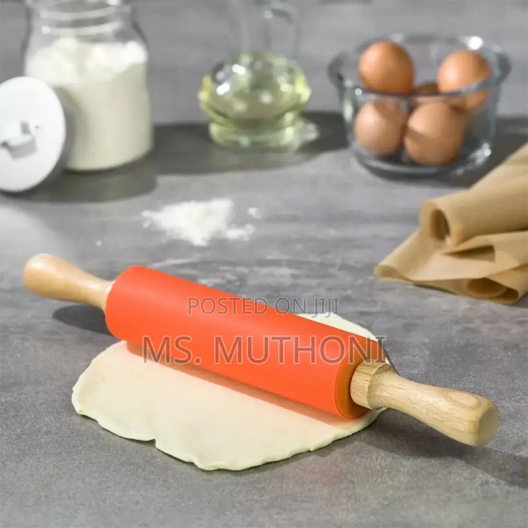 Pastry Dough Maker/Rolling Pin*
