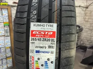 265/45r20 Kumho Ps71 Suv Tyre