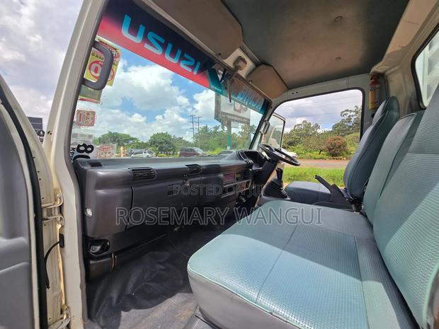Isuzu Npr 2019 White - thumbnail 7