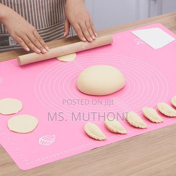 Silicone Dough Rolling/Chapati Mat. - thumbnail 2