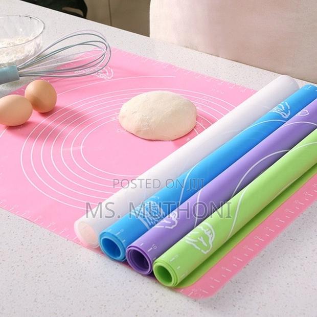 Silicone Dough Rolling/Chapati Mat. - thumbnail 3