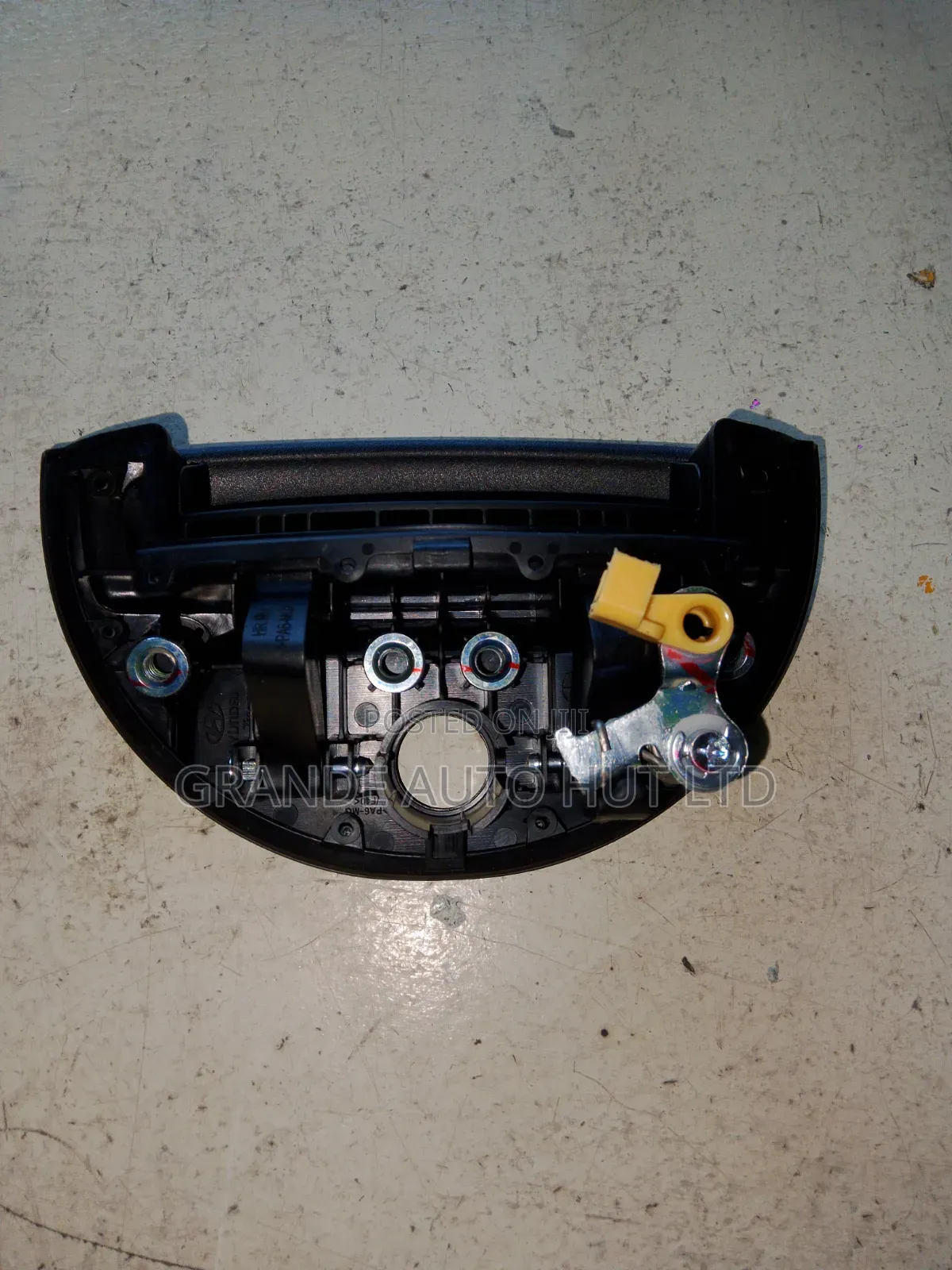 Outer Handle Right Hand Hyundai H100 Truck (Genuine)