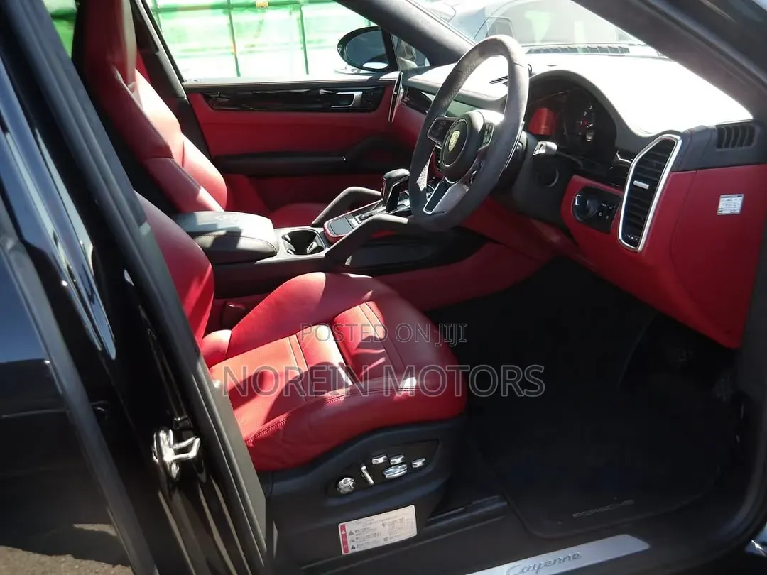 Porsche Cayenne 2020 Black