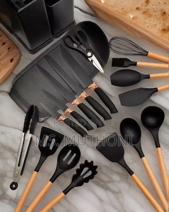 Food Grade Heat Resistance Silicone Spoon Set (+ Chopping Board )