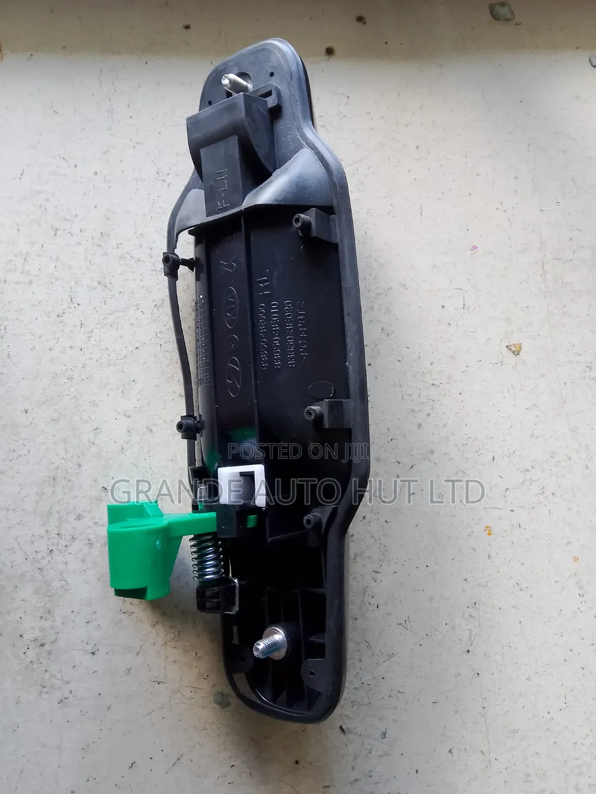 Handle Outer Rear Left Side Kia Sorento 2005 (Genuine Brand)