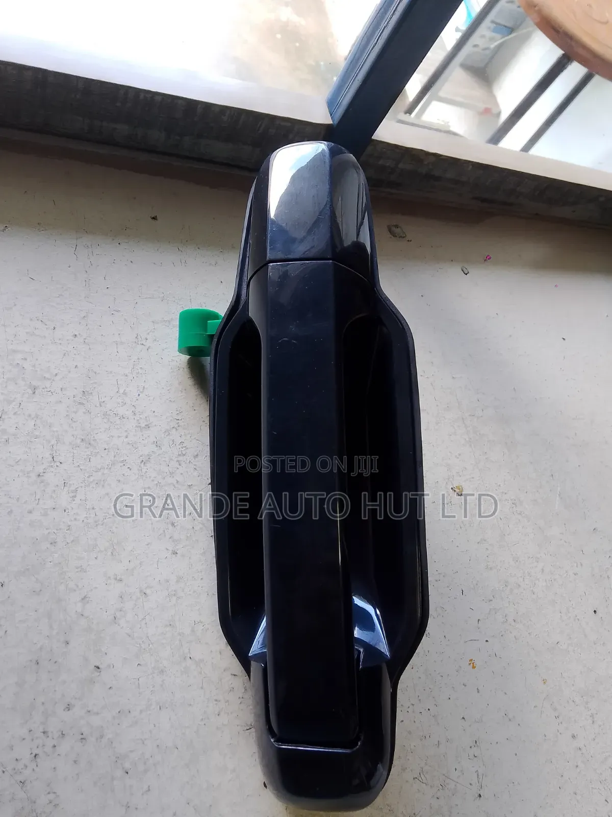 Handle Outer Rear Left Side Kia Sorento 2005 (Genuine Brand)