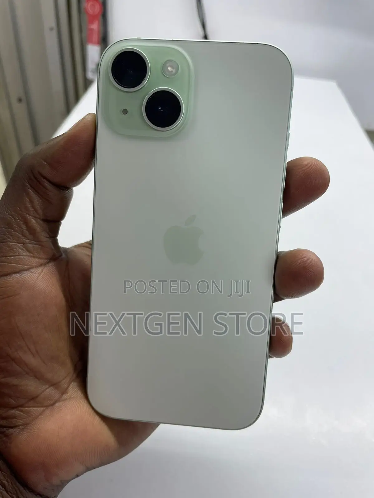 Apple iPhone 15 128 GB Green