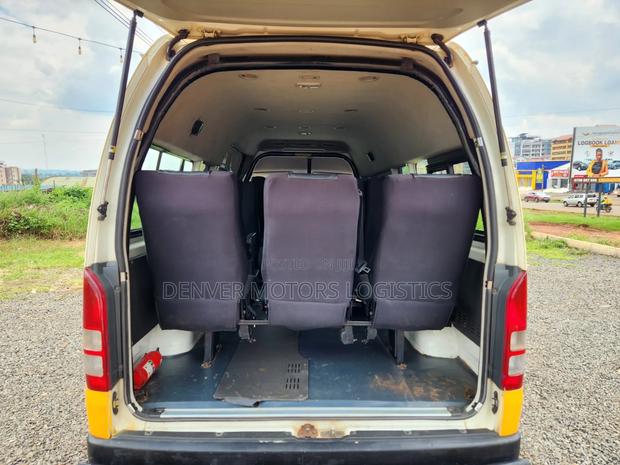 Toyota HiAce 2019 White - thumbnail 9