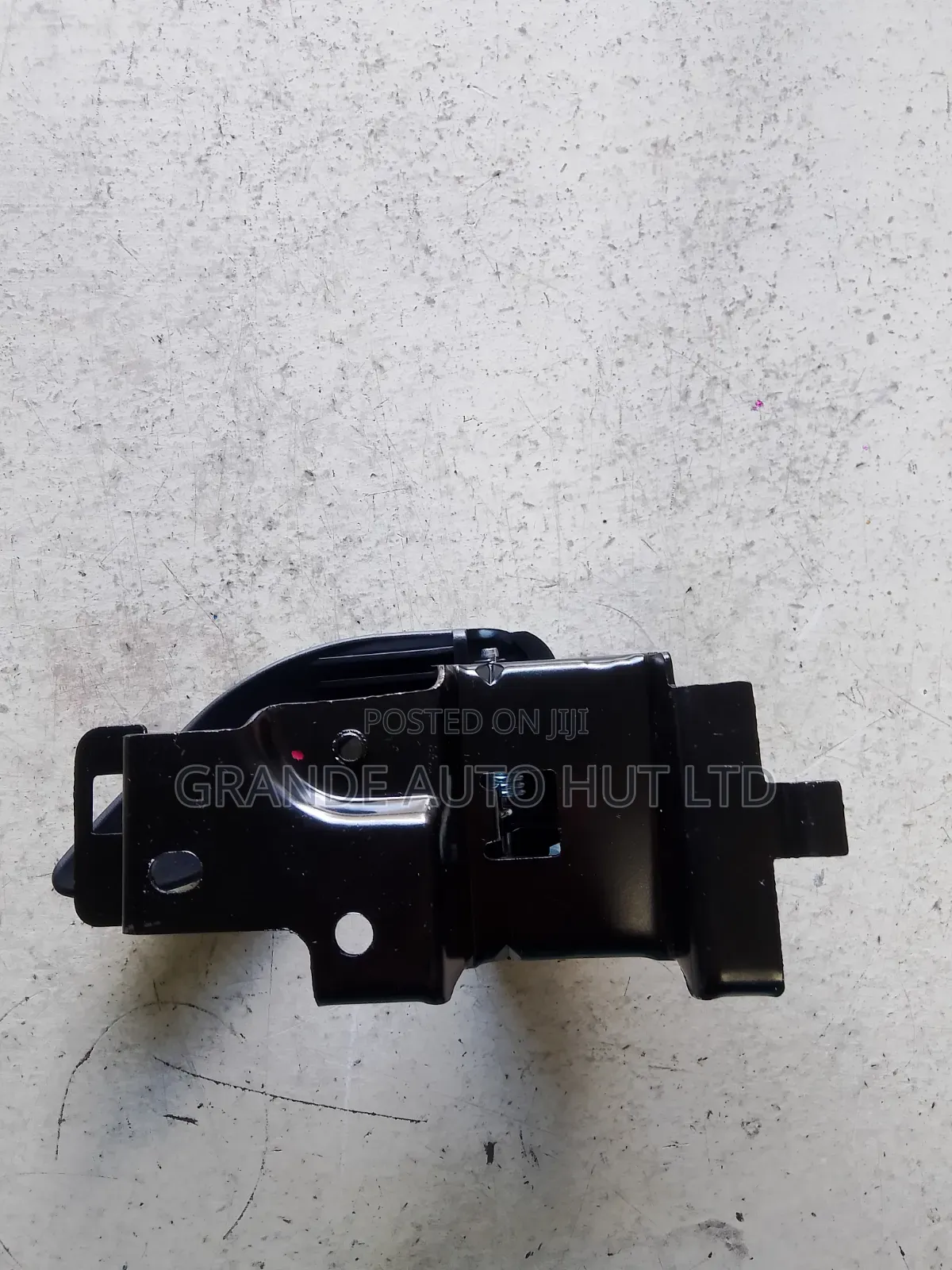 Handle Inner Right Hand Hyundai Hd72/65 (Genuine)