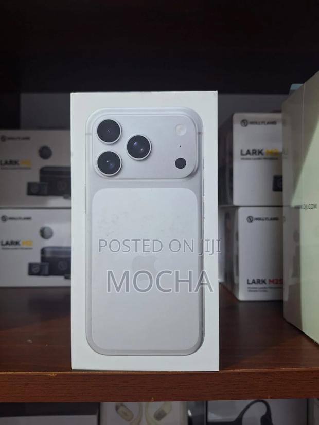 New Apple iPhone 17 Pro Max 1 TB Silver