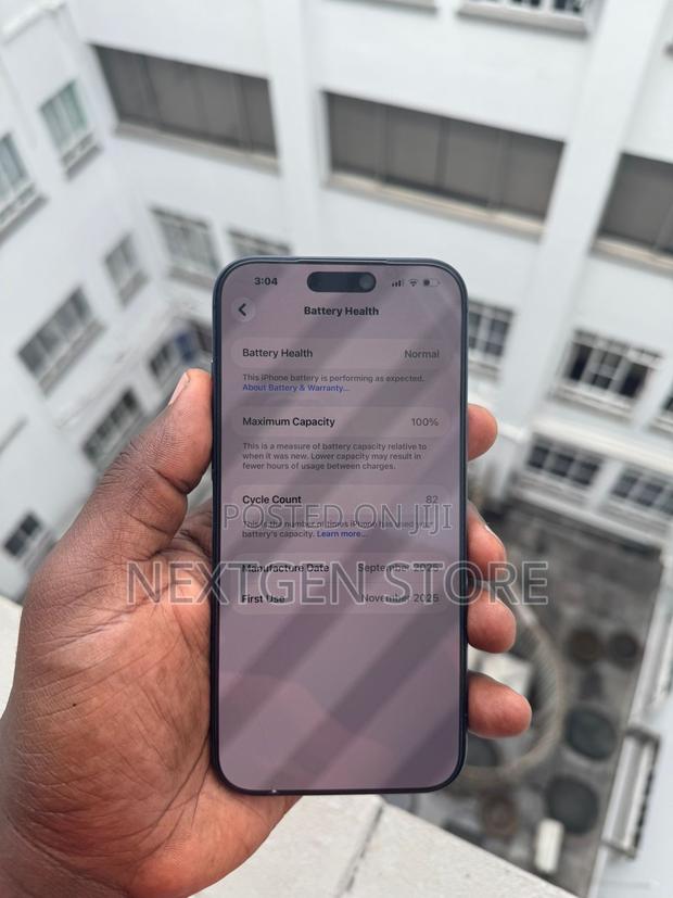 Apple iPhone 17 Pro Max 256 GB Blue - thumbnail 2