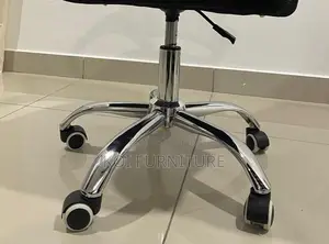 Office Chairs; RMX 1210 Ergonomic Office Chair With Mesh Backrest