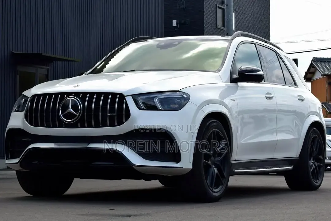 Mercedes-Benz GLE-Class 2023 Off white