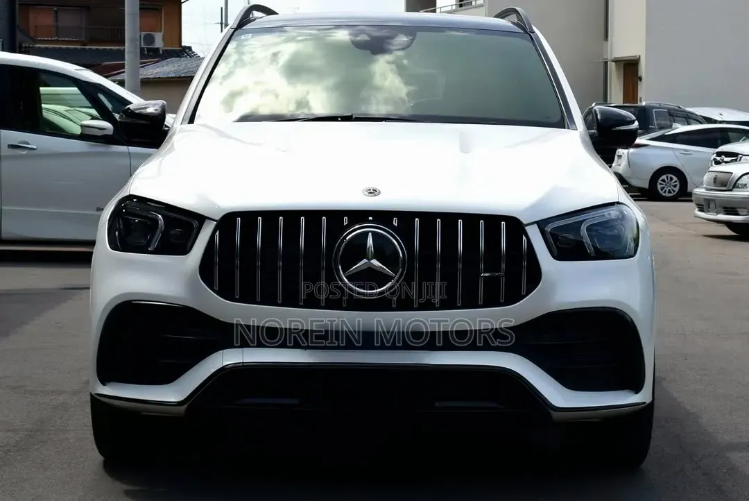 Mercedes-Benz GLE-Class 2023 Off white