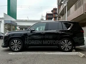 Lexus LX 600 2024 Matt Black